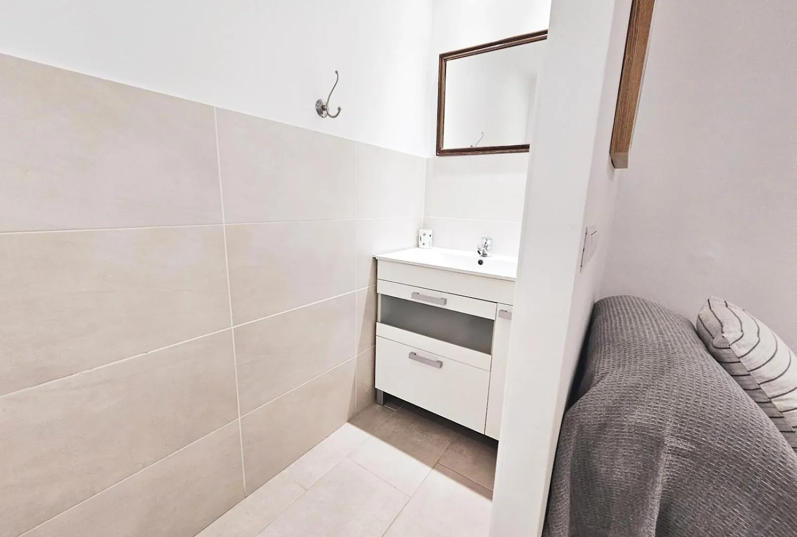 Charming Apartment Steps From Marbellas Downtown Pass The Keys 0*, Marbella