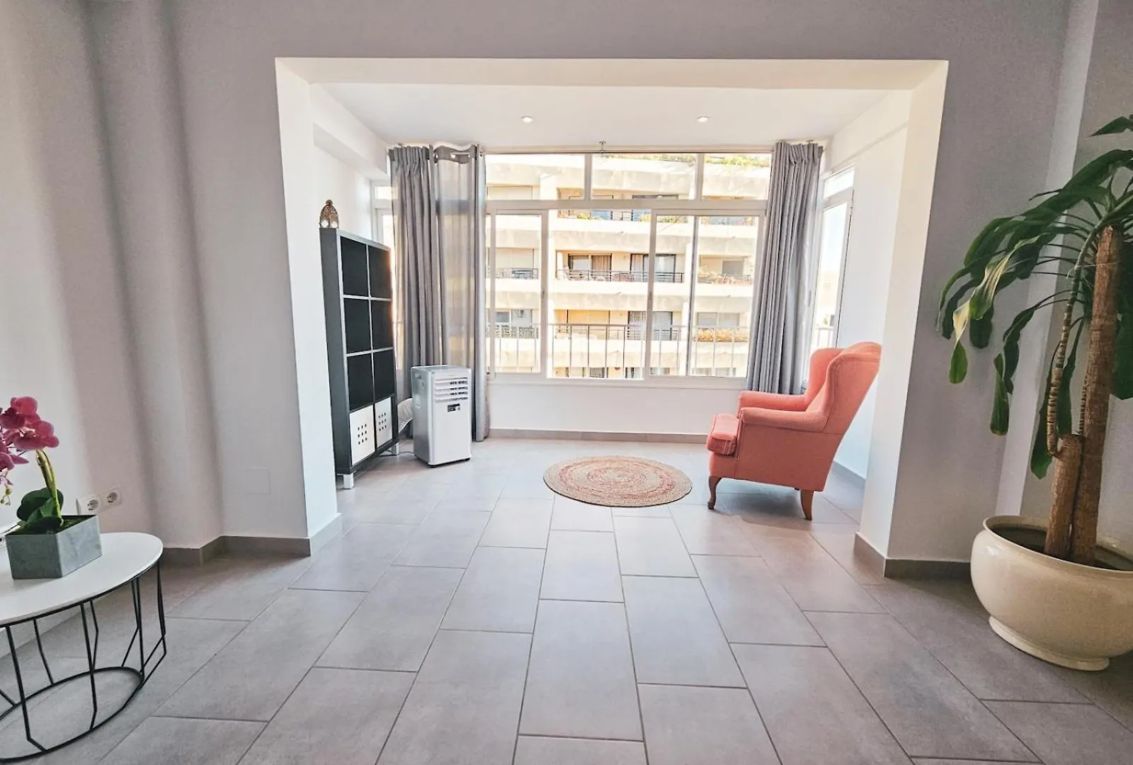 Charming Apartment Steps From Marbellas Downtown Pass The Keys